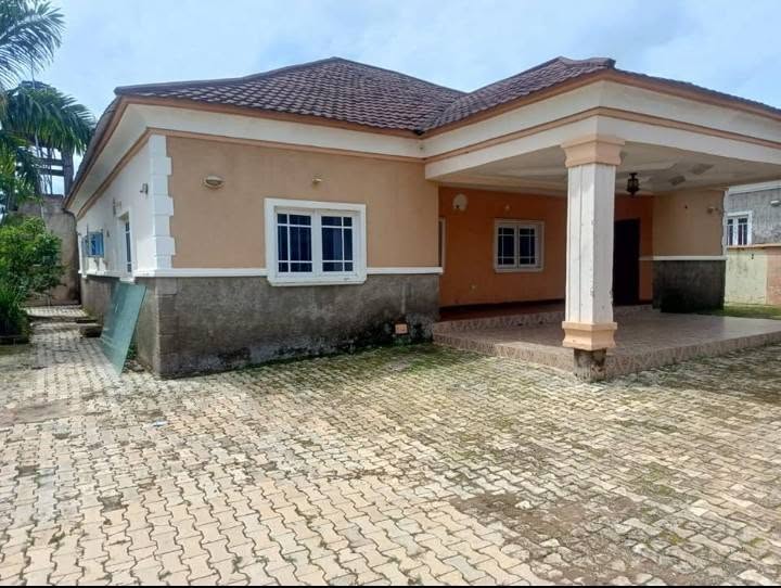 3 bedroom fully detached bungalow for sale